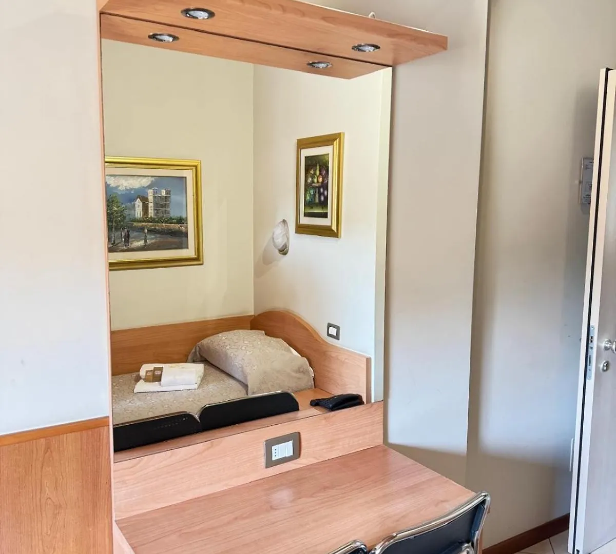 **  Hotel Le Querce Milán Italia