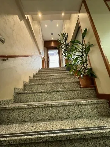 מילאנו Hotel Le Querce 2*,  איטליה