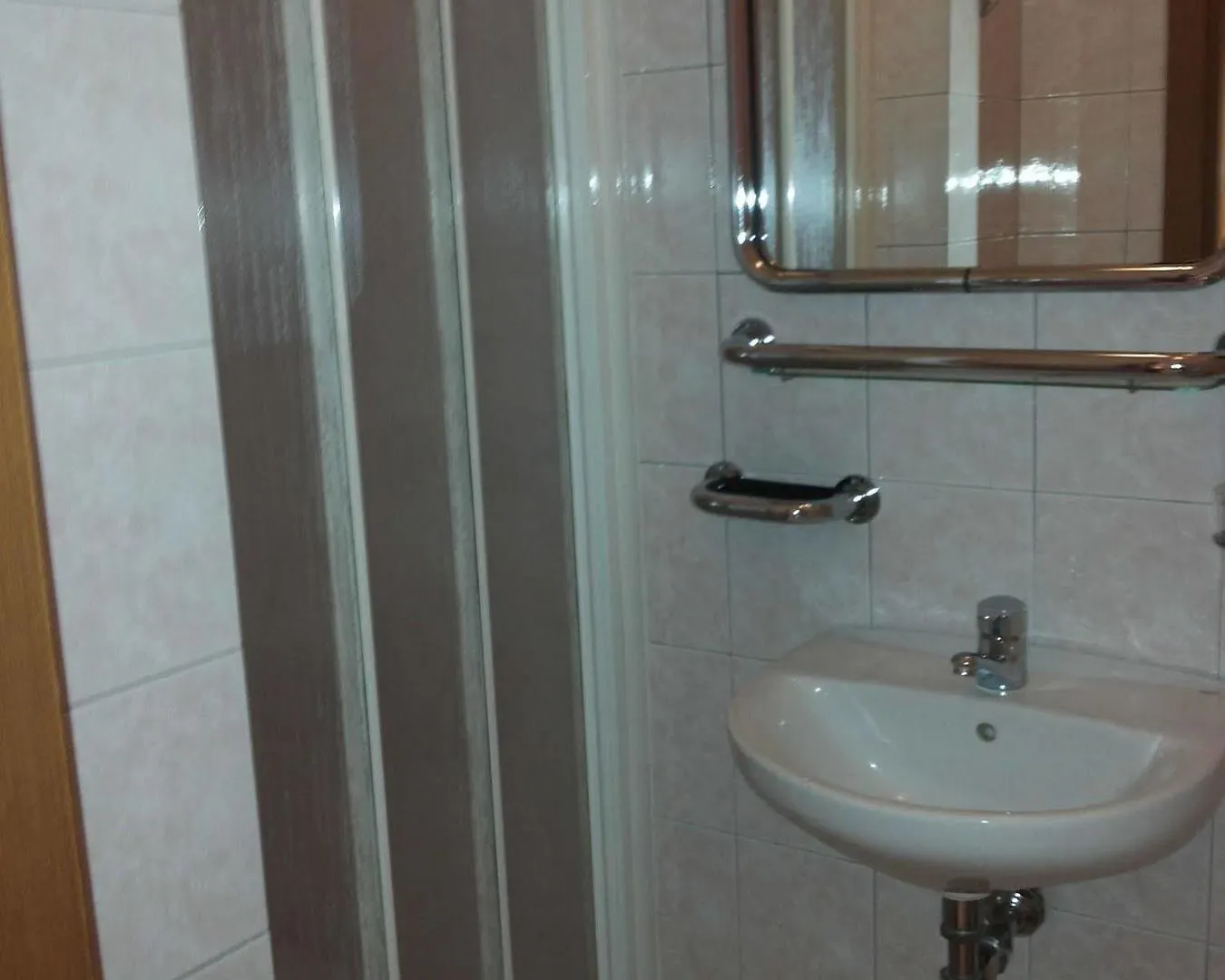 **  מילאנו Hotel Le Querce איטליה