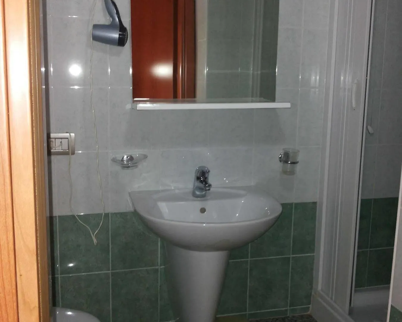 מילאנו Hotel Le Querce 2*,  איטליה