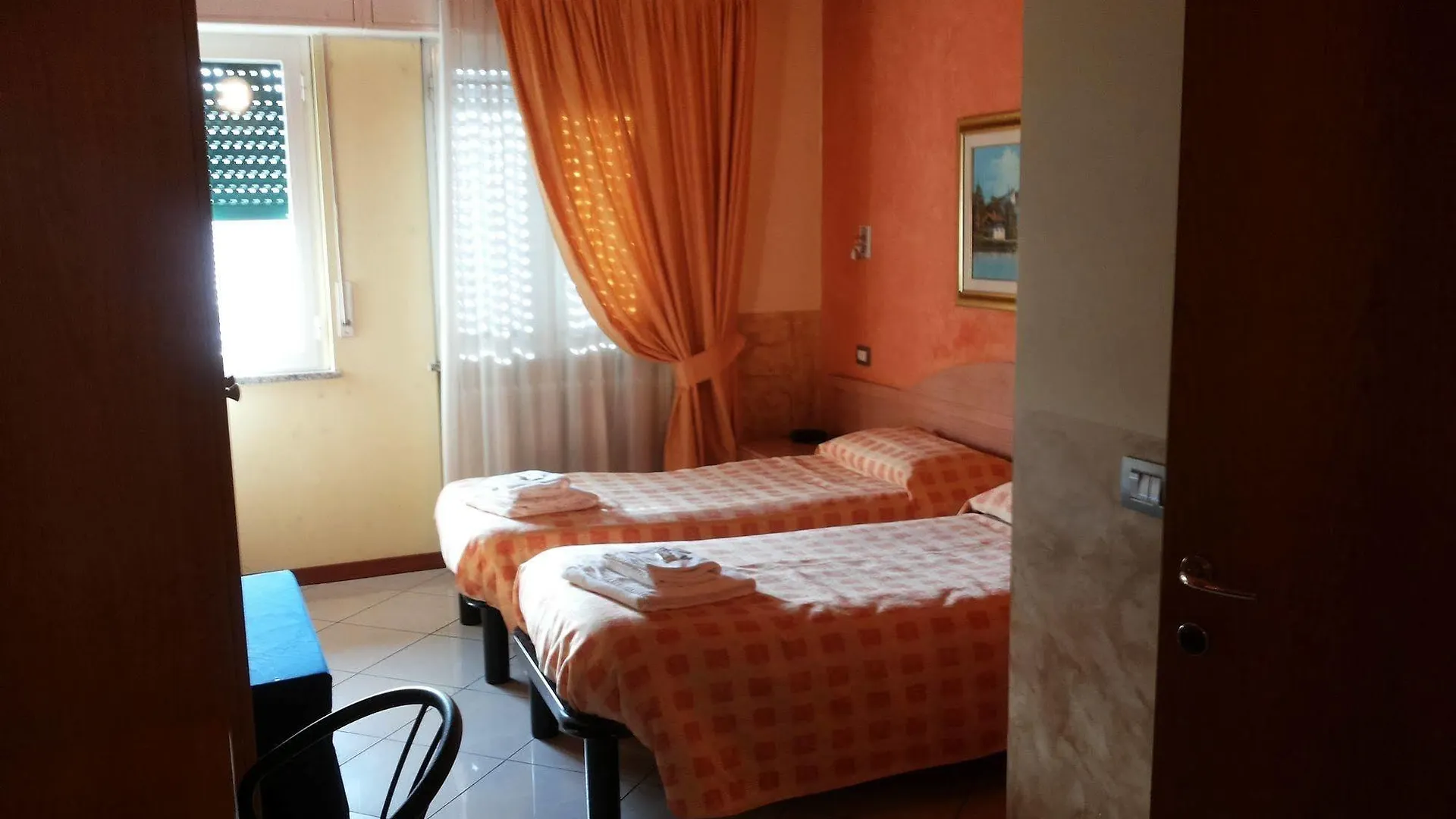 מילאנו Hotel Le Querce 2*,  איטליה